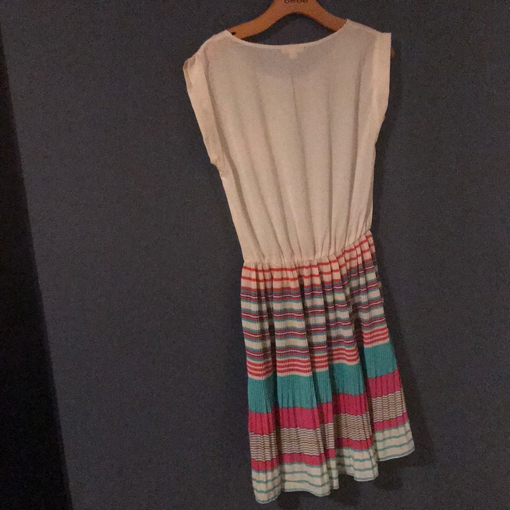 Dress - Picture 4 of 7